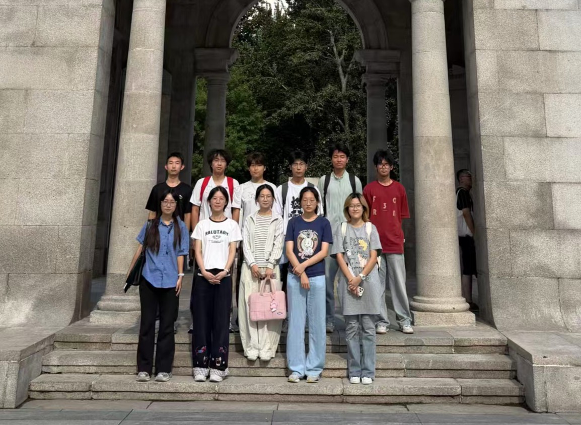 2026年全国大学生电子设计竞赛团队合影