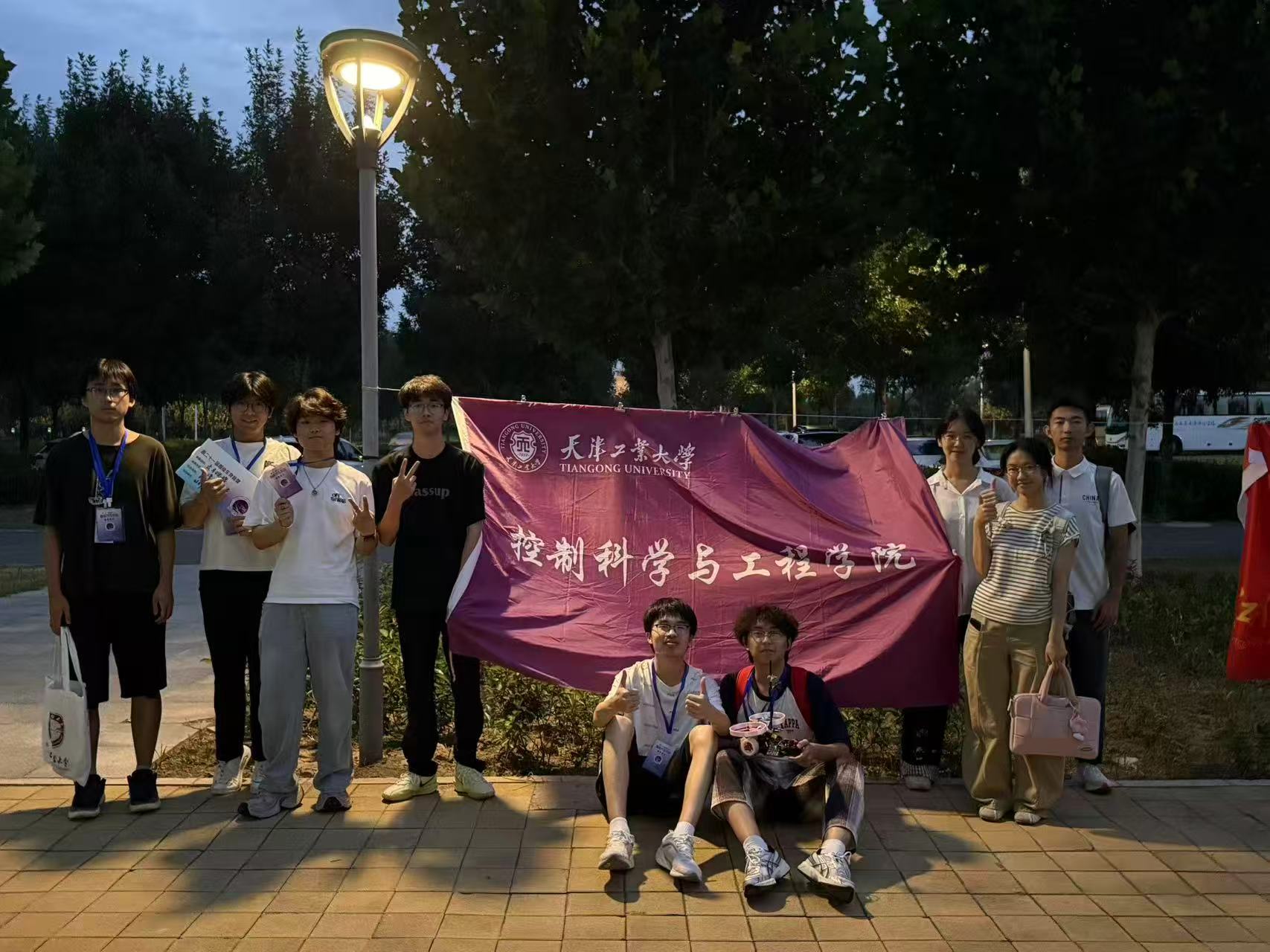 第二十一届智能车竞赛省赛现场合影